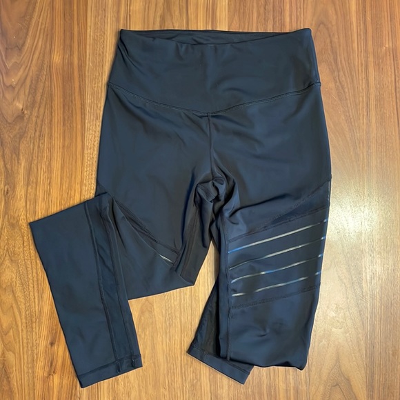 Zella Pants - Zella Women’s M Black Motorcycle Detail Leggings EUC